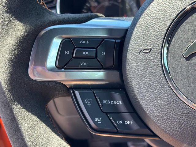 2020 Ford Mustang EcoBoost - Photo 14