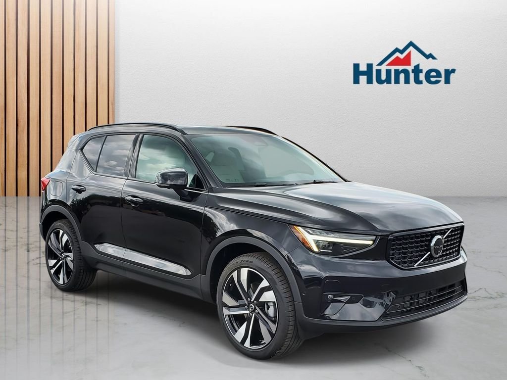 2026 Volvo XC40