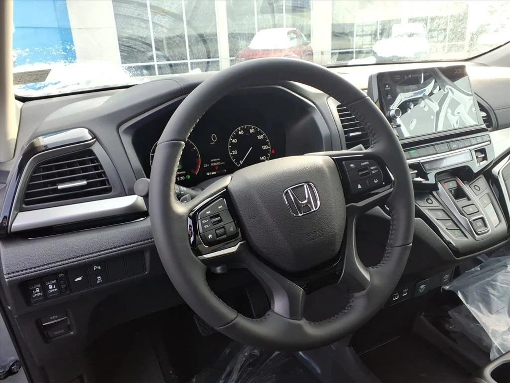 2026 Honda Odyssey Touring - Photo 6