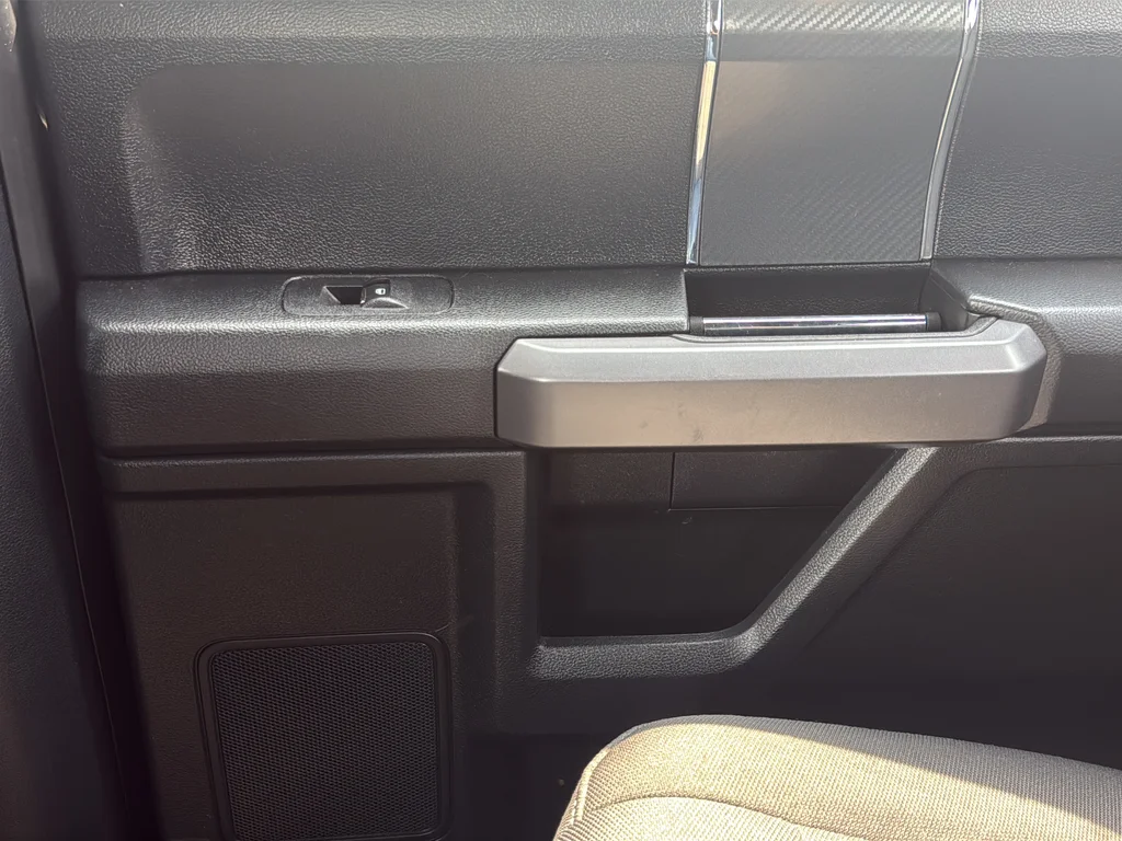 Used 2019 Black Ford XLT image 43