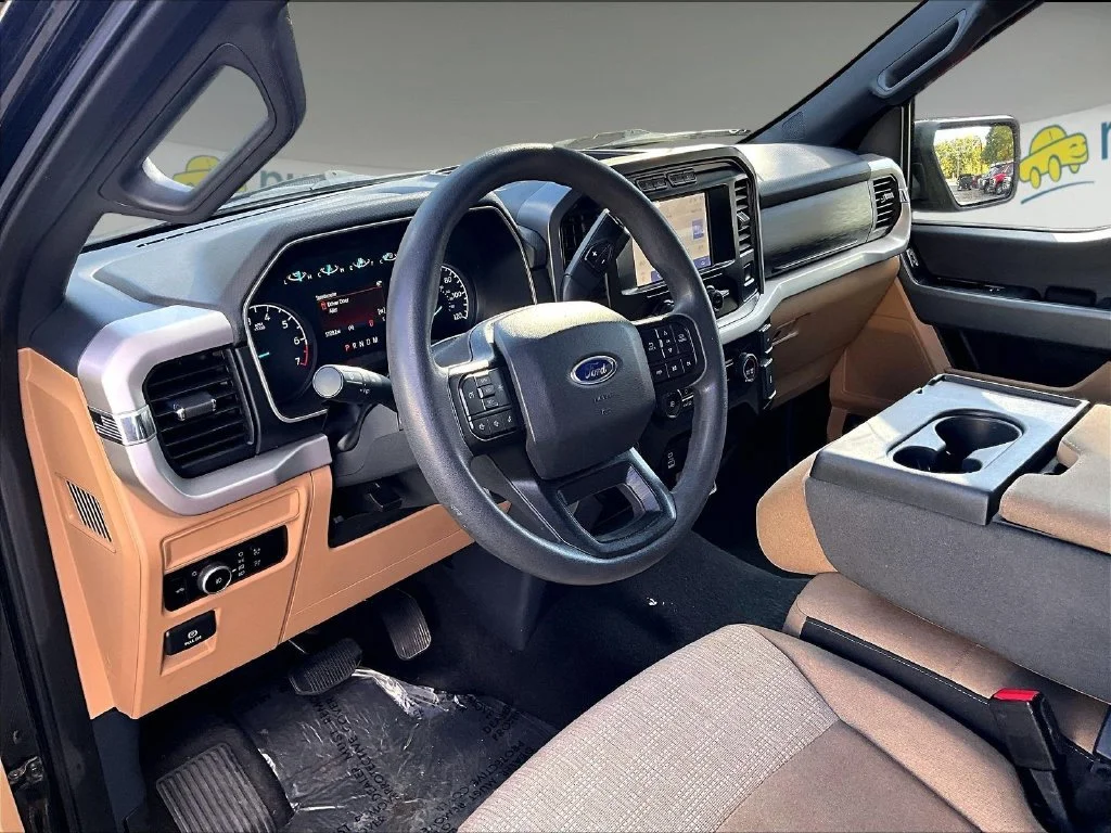 Used 2023 Black Metallic Ford XLT image 14