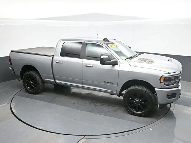 Used 2023 Silver Ram Laramie image 15