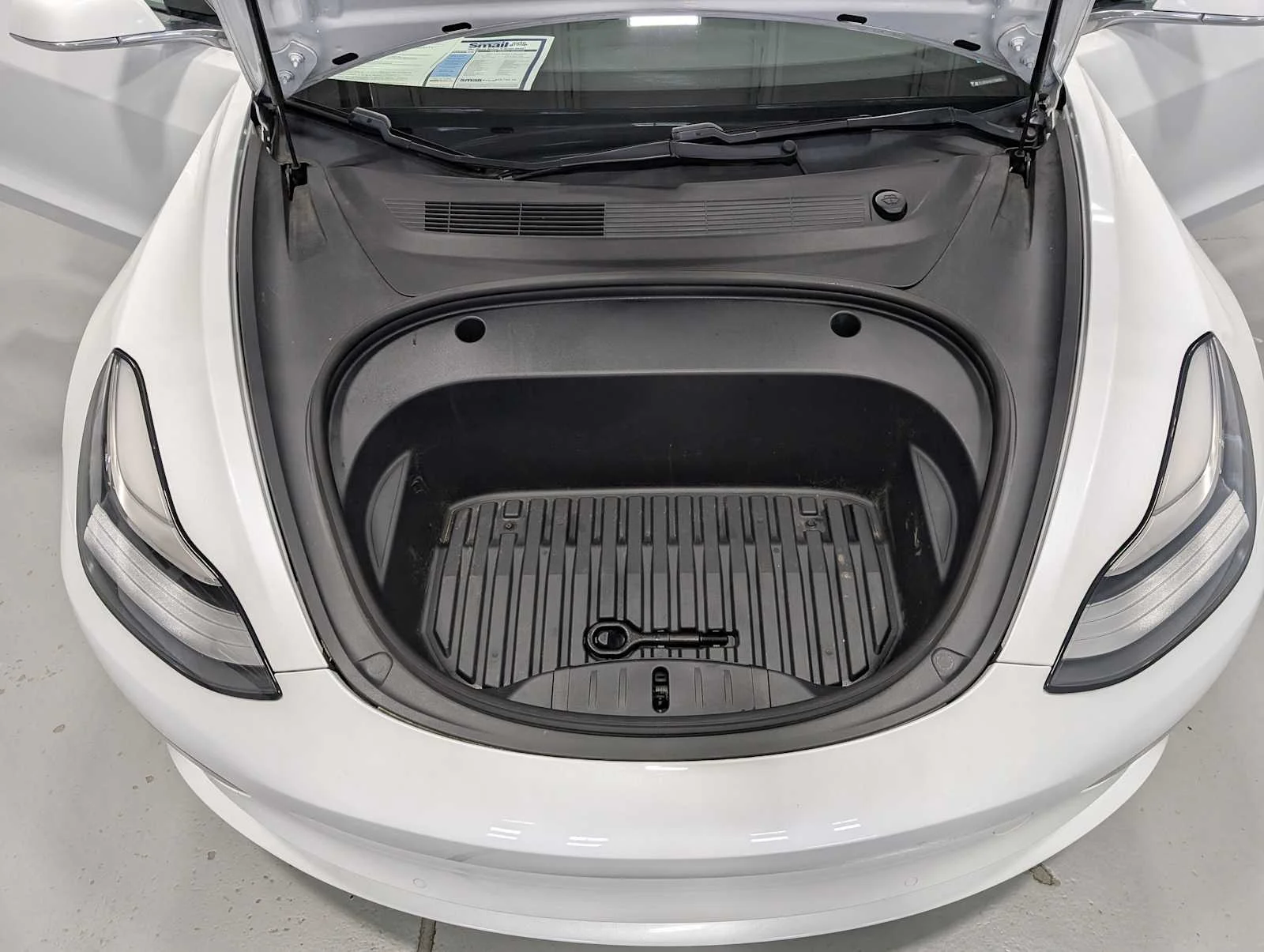 Used 2020 Pearl White Multi-Coat Tesla Standard Range Plus image 14