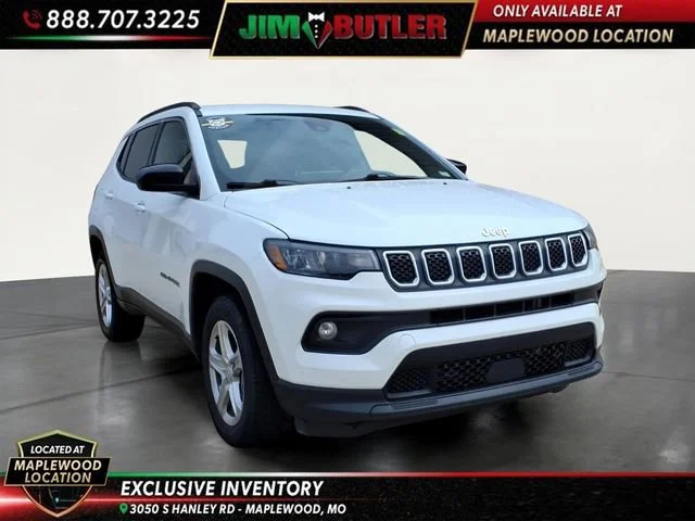 Used 2024  Jeep Latitude image 6