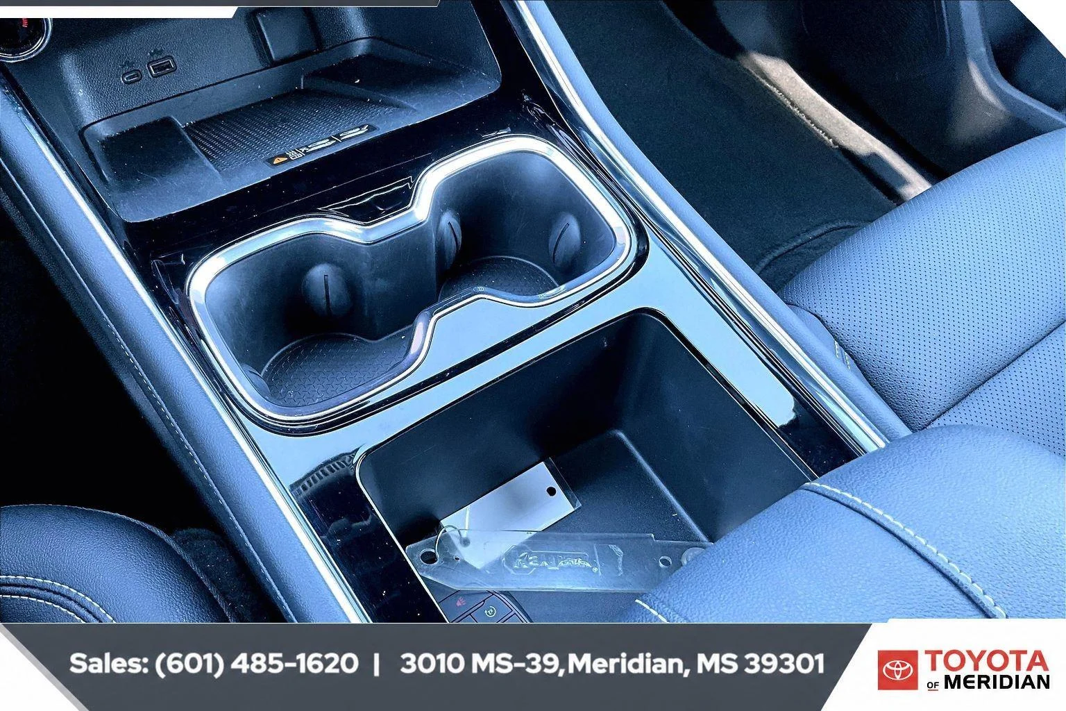 Used 2026 Sterling Gray Metallic Chevrolet FWD LT image 24