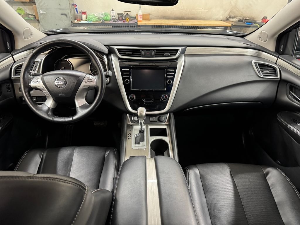 Used 2018 Black Nissan SL image 17