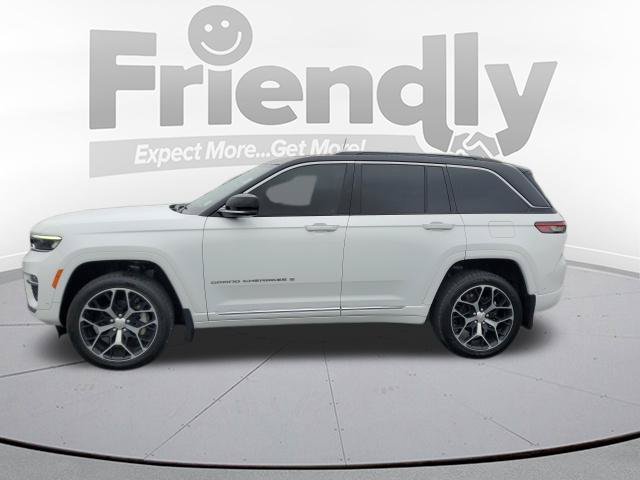 Used 2024 White Jeep Summit Reserve image 2