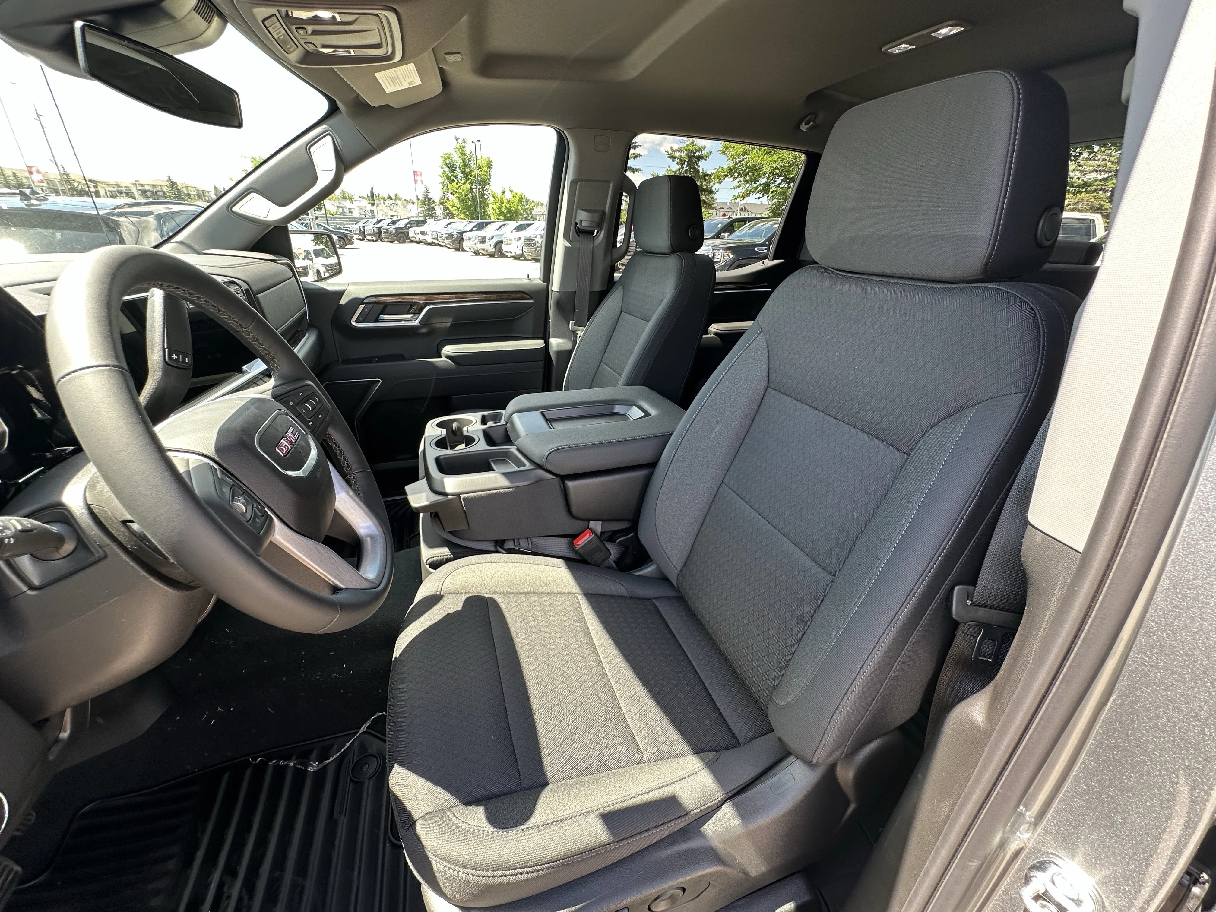 New 2026 Sterling Metallic GMC Elevation image 11