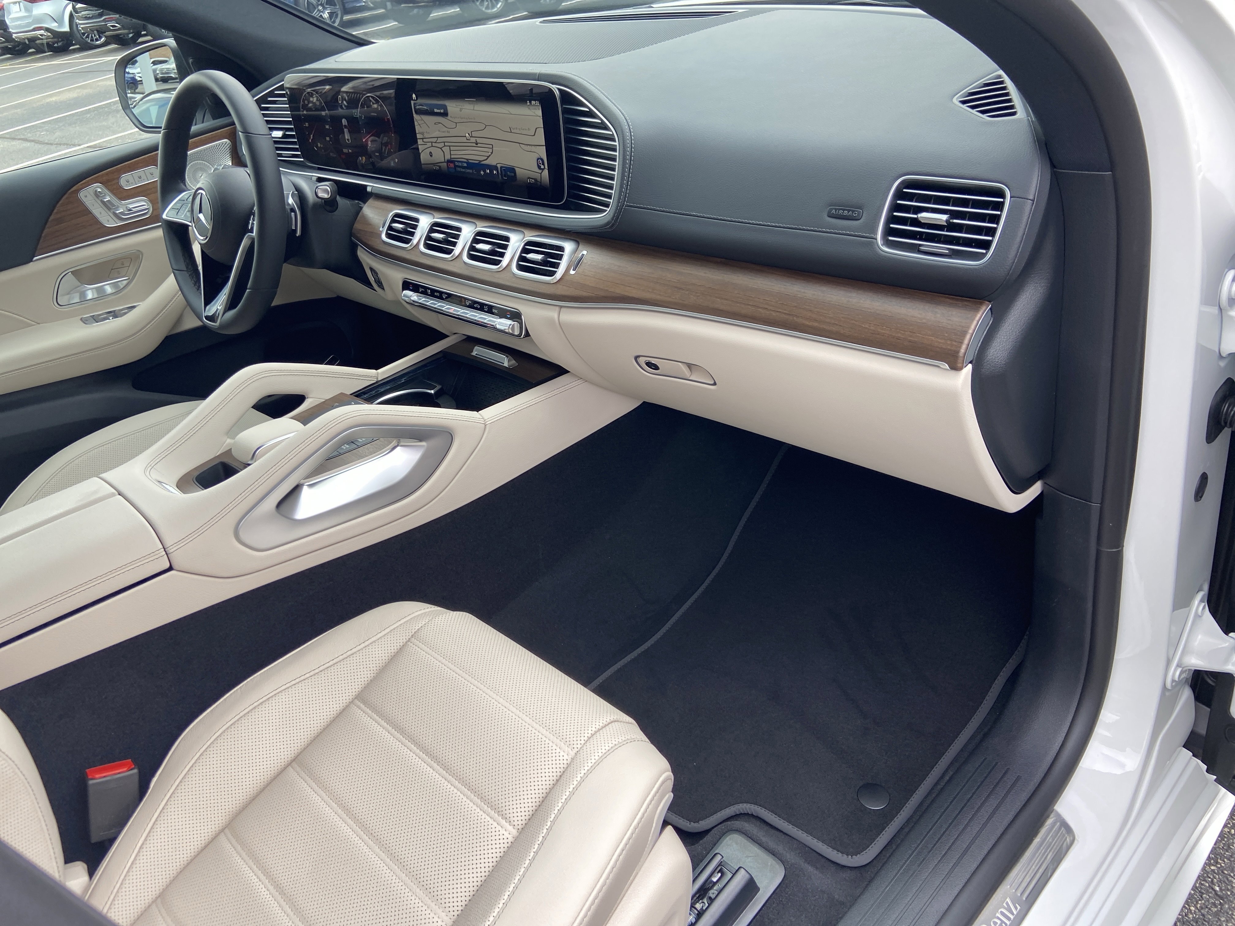 New 2026 Polar White Mercedes-Benz GLE 450 4MATIC® Coupe image 42