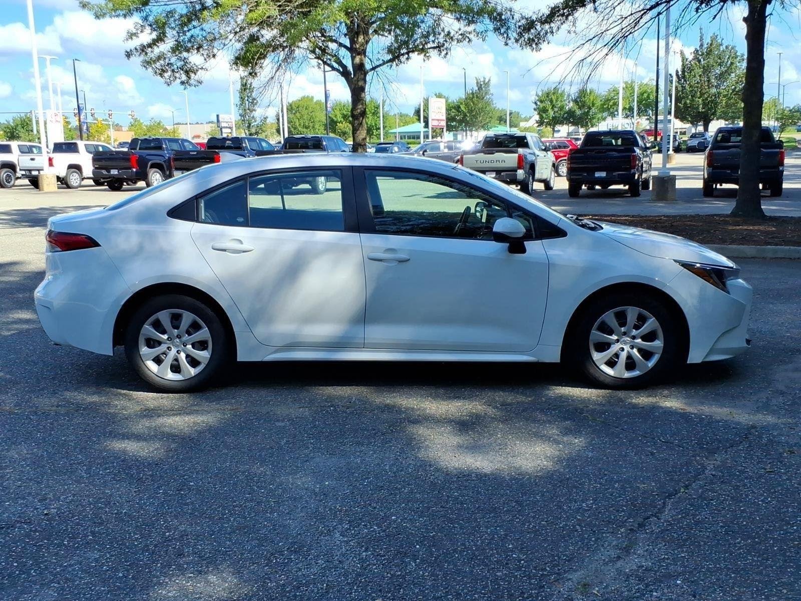Used 2024  Toyota LE image 8