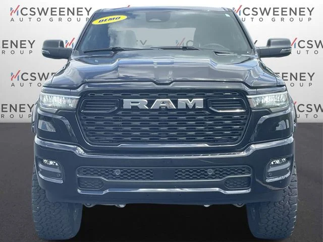 New 2025 Diamond Black Crystal Pearl-Coat Exterior Paint RAM Big Horn/Lone Star image 8