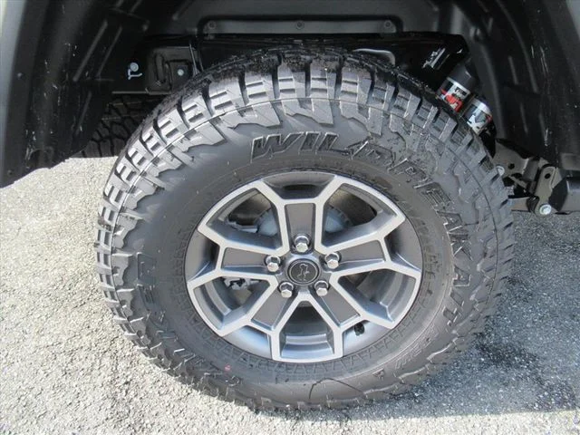 New 2026 Anvil Clear-Coat Exterior Paint Jeep Mojave image 8