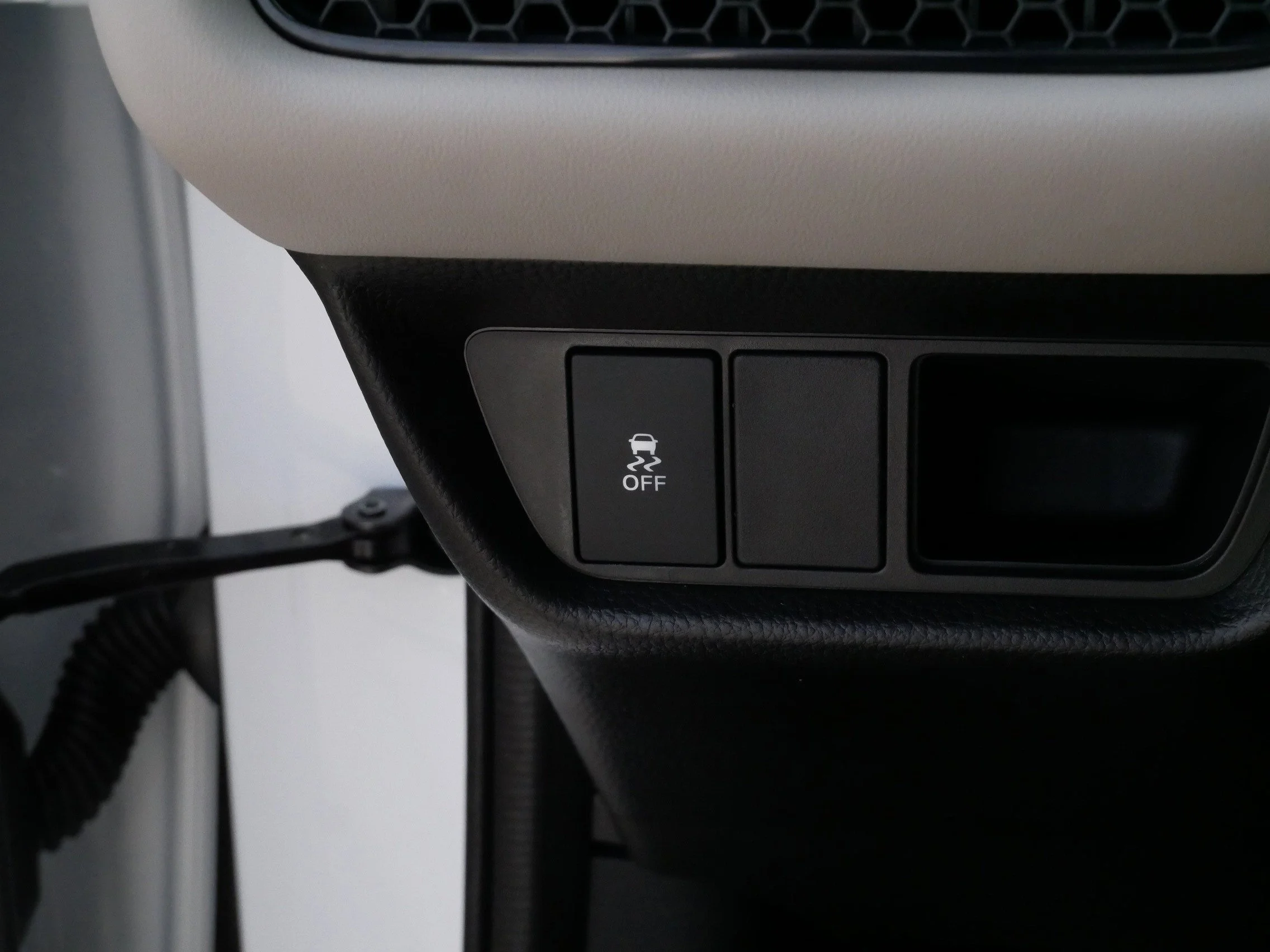 2026 Honda HR-V LX - Photo 28