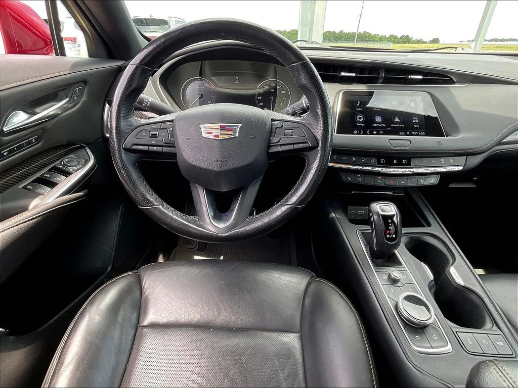 Used 2019 Red Cadillac Sport image 8