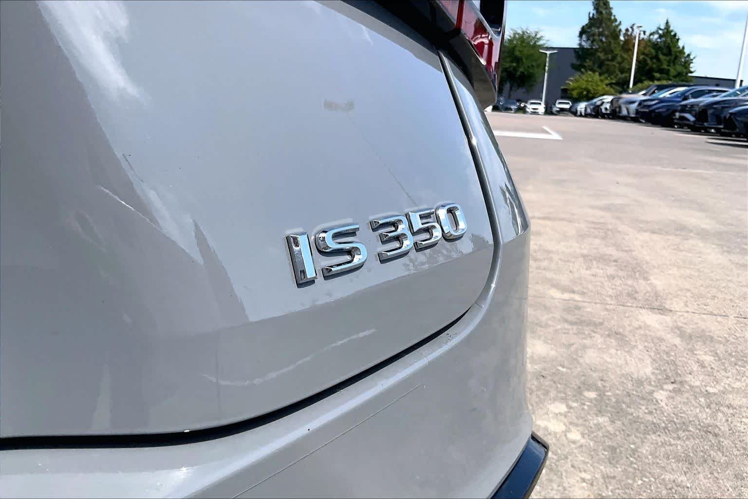 Used 2025 Incognito Lexus F SPORT Design image 28