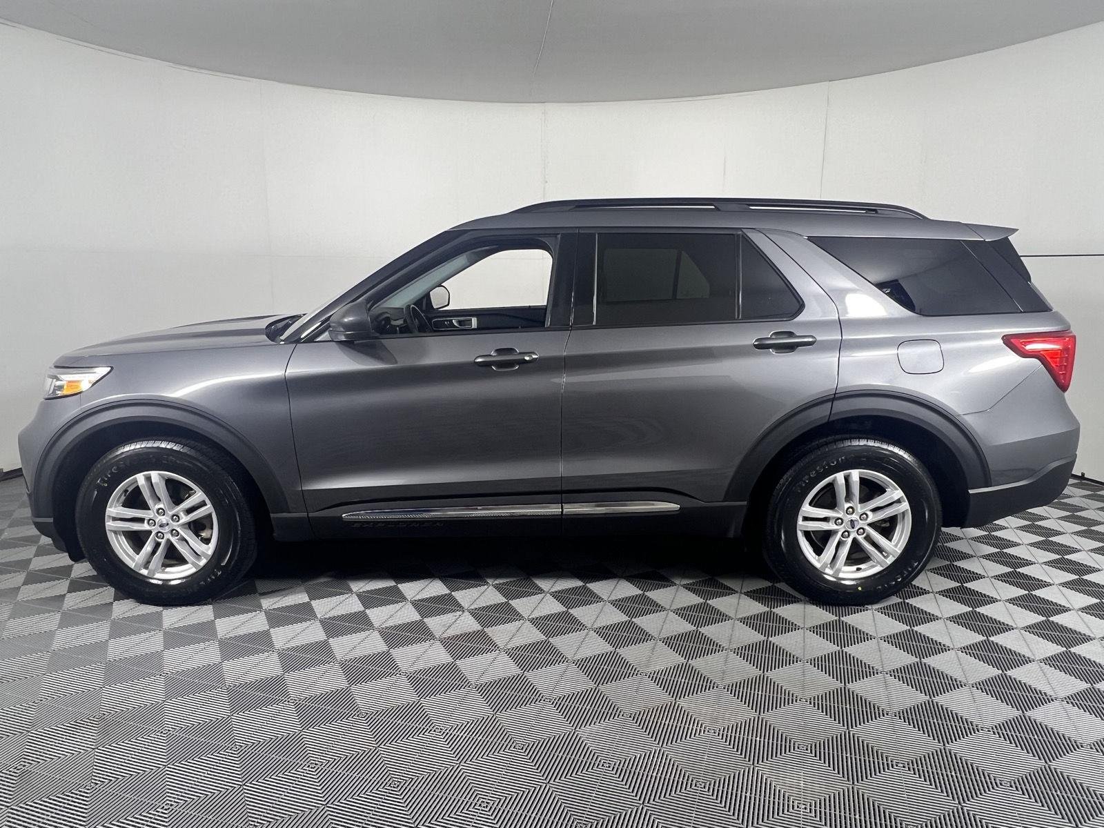 Used 2023 Carbonized Gray Ford XLT image 7