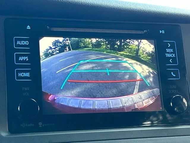 Used 2015 Red Toyota LE image 60