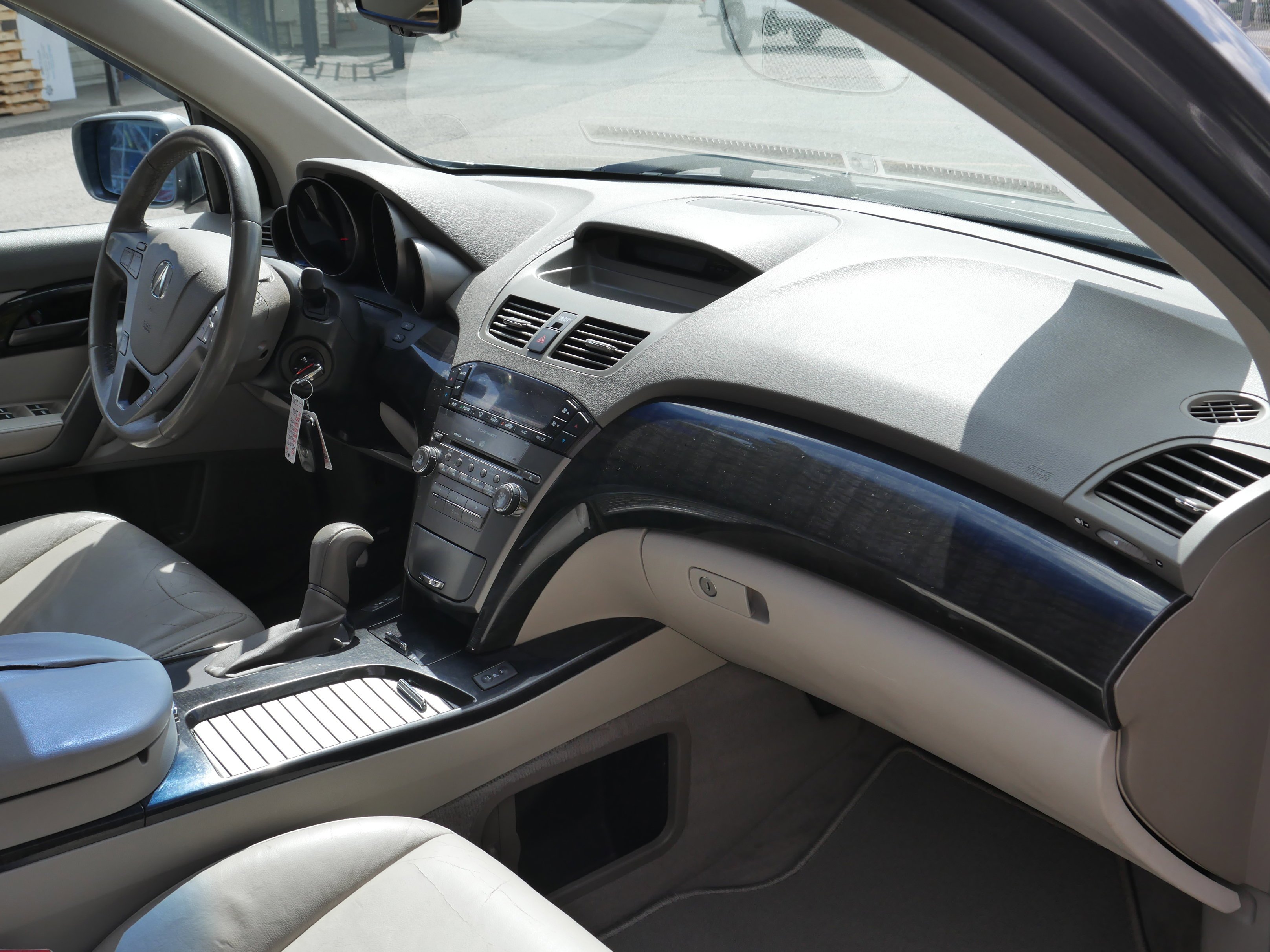 Used 2008 Sterling Gray Metallic Acura  image 25