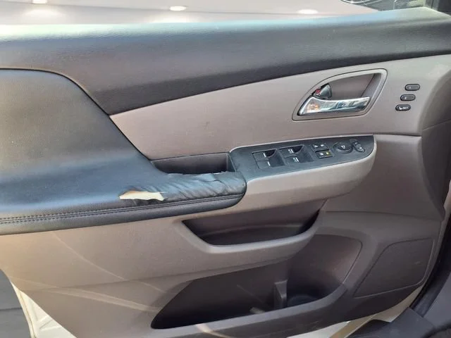 Used 2015  Honda Touring Elite image 20