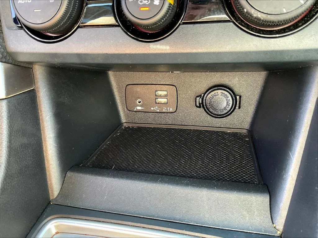 Used 2019 Sepia Bronze Metallic Subaru Premium image 17