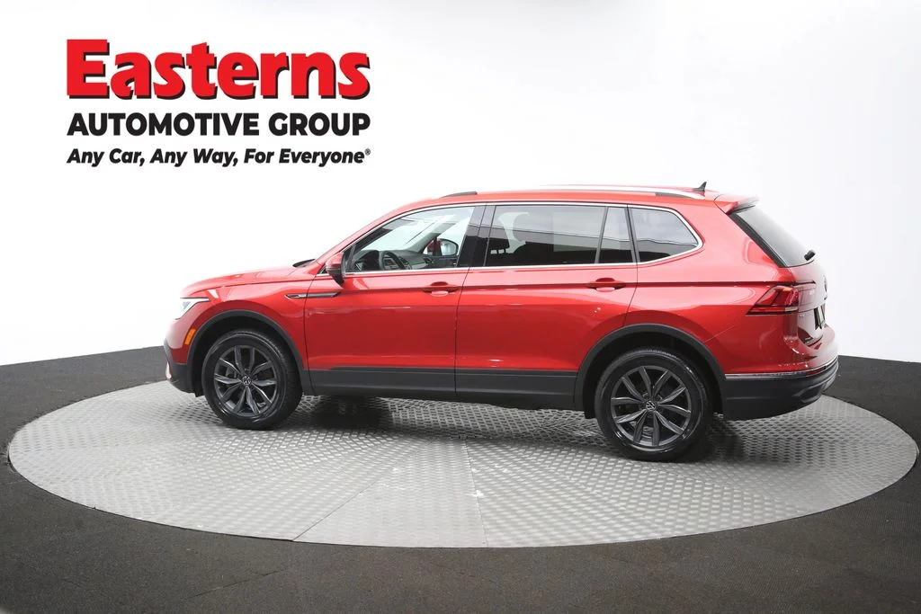 Used 2023 Red Volkswagen 2.0T SE image 59