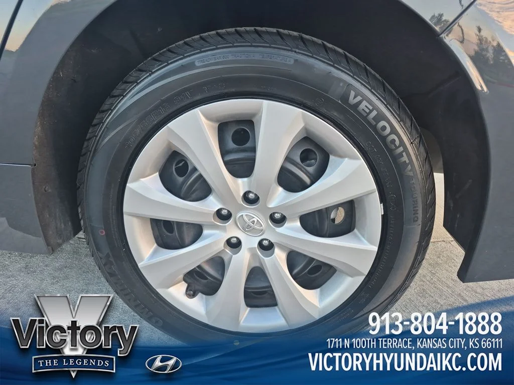 Used 2024  Toyota LE image 26