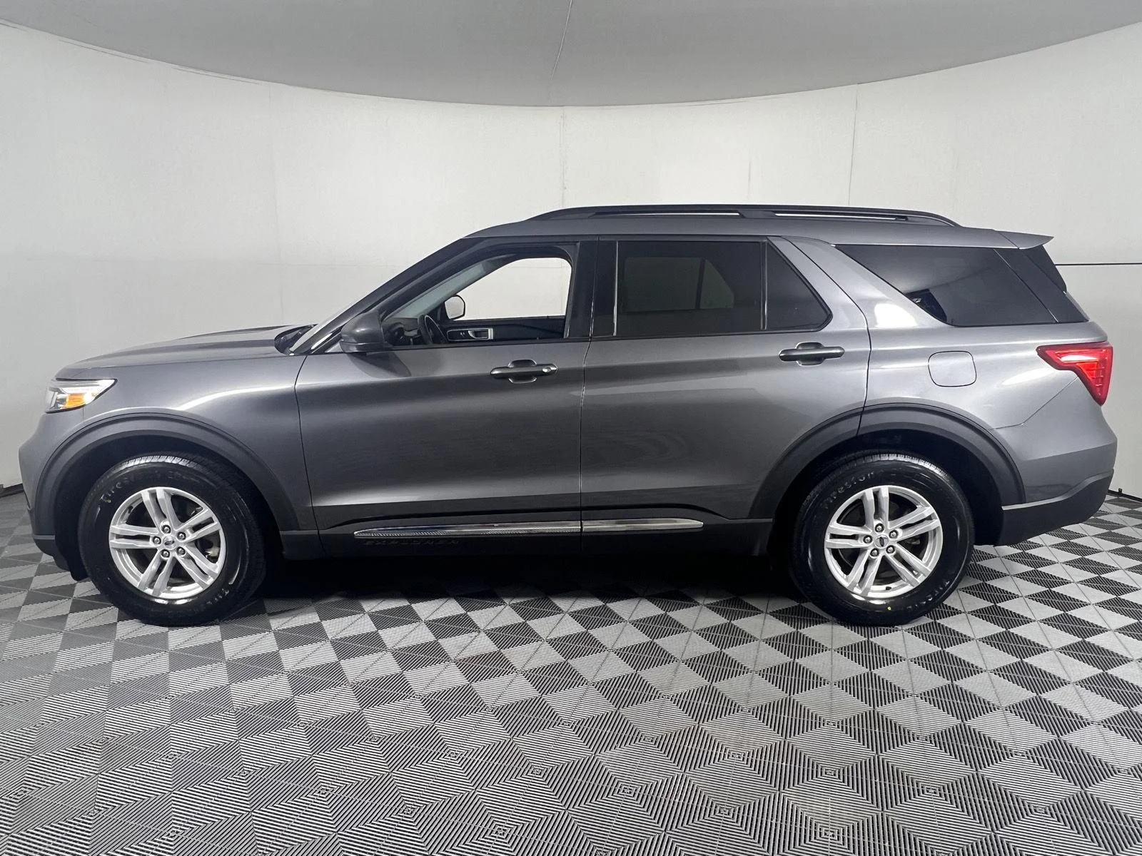 Used 2023 Carbonized Gray Ford XLT image 7