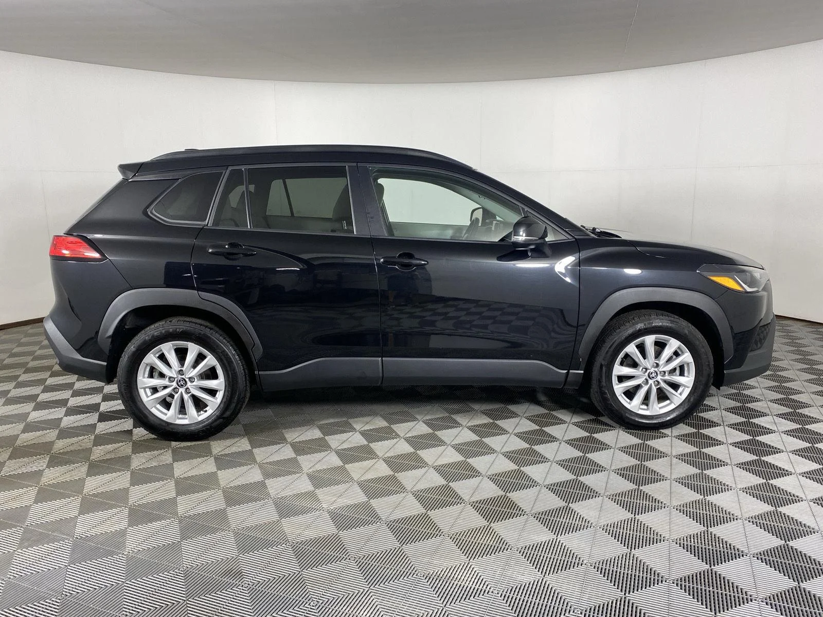 Used 2023 Jet Black Toyota LE image 18