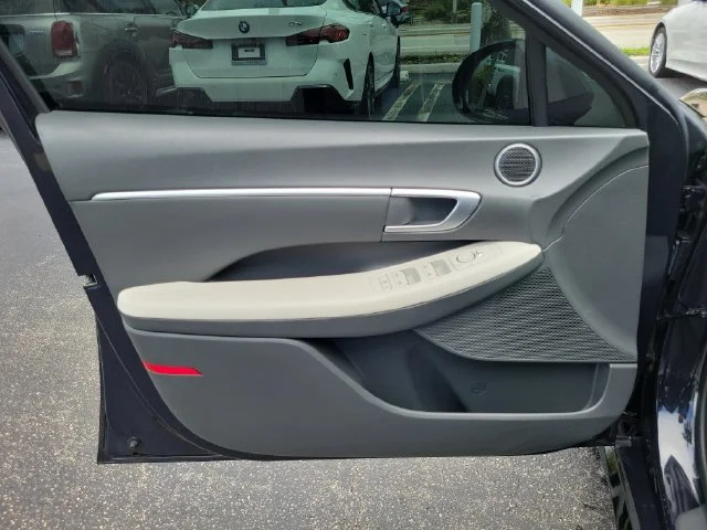 Used 2024 Blue Hyundai SEL image 15