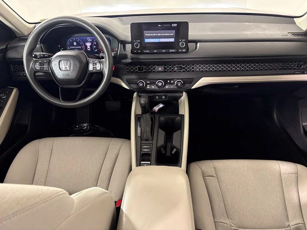 Used 2023 Red Honda LX image 37
