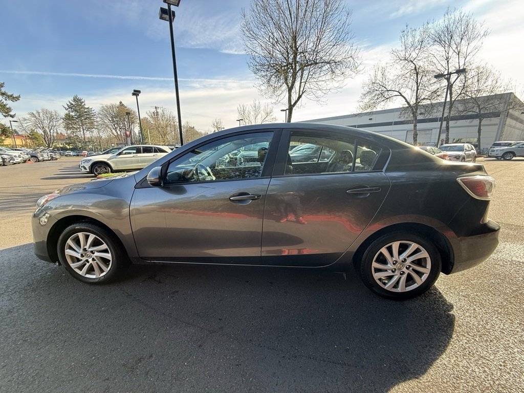 Used 2012 Mazda MAZDA3 i Touring with VIN JM1BL1V85C1696471 for sale in Gladstone, OR