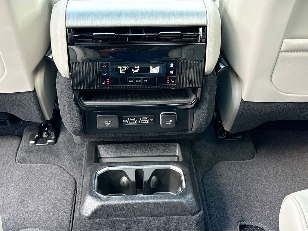 New 2026 High Gloss Black Exterior Paint Jeep Limited Reserve image 28