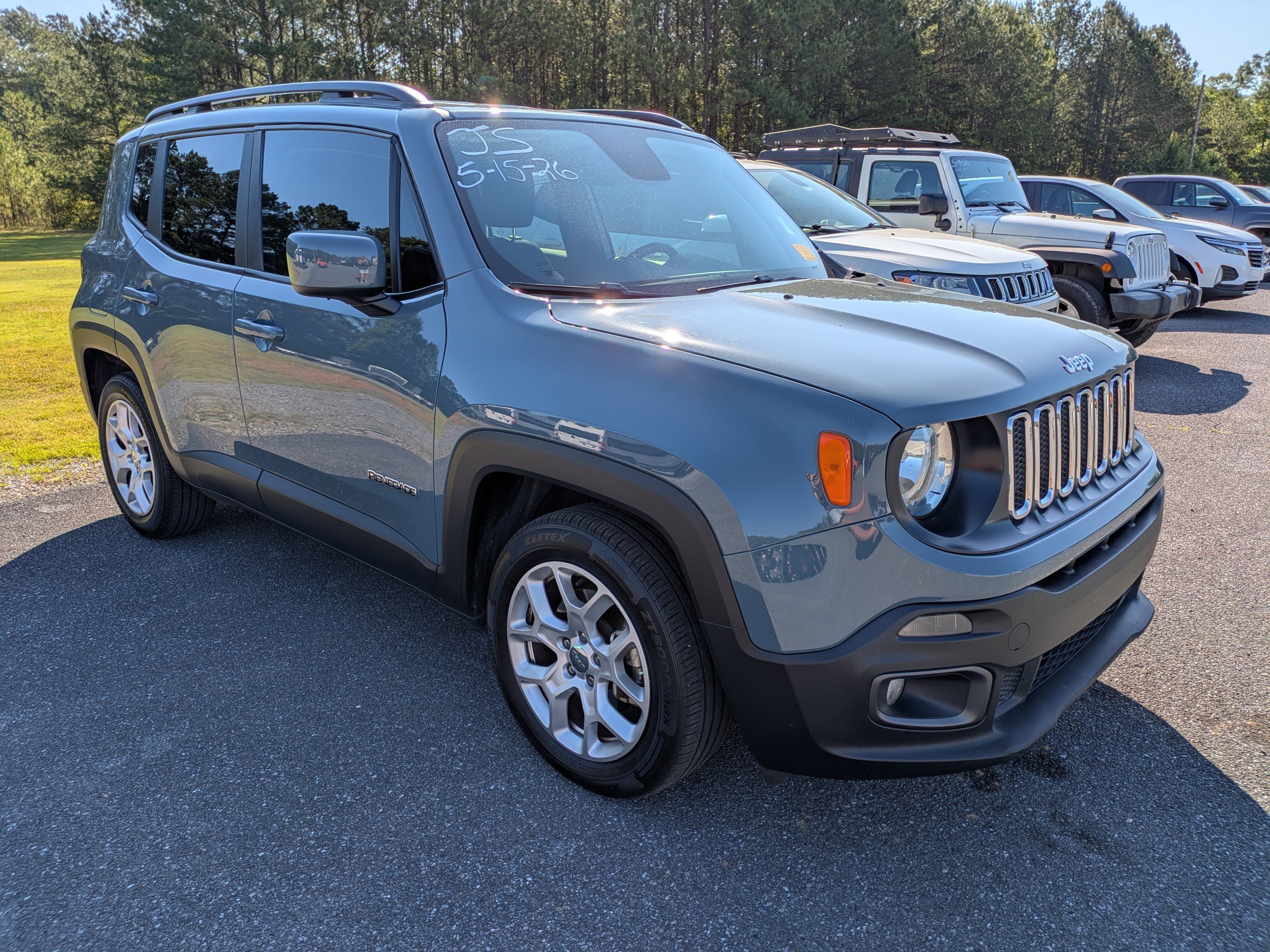 2018 Jeep Renegade Latitude FWD's photo