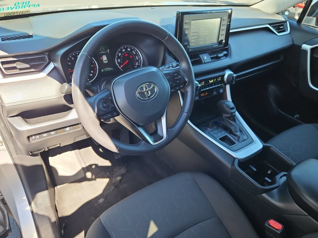 Used 2022 Silver Sky Metallic Toyota XLE image 13