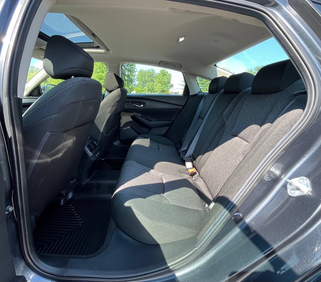2025 Honda Accord SE - Photo 17