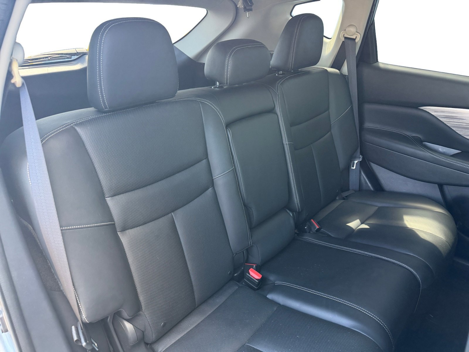 Used 2017 Gun Metallic Nissan Platinum image 34