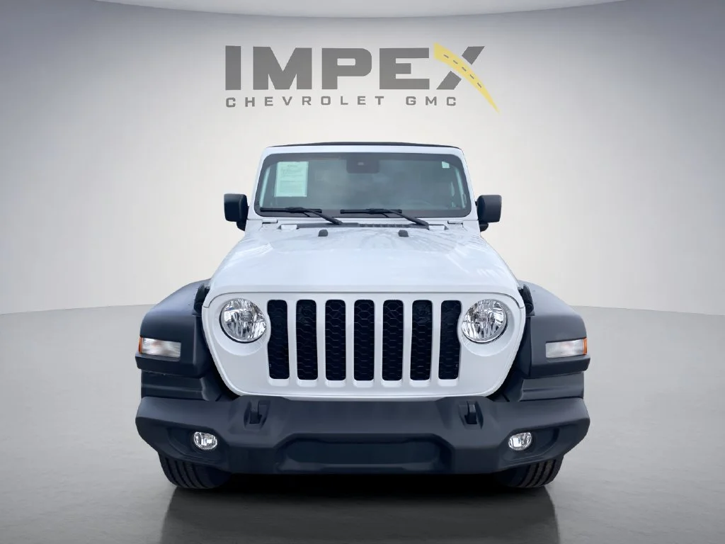 Used 2024 White Jeep Sport S image 8