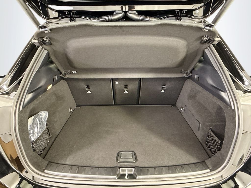 New 2026 Night Black Mercedes-Benz GLA 250 image 27