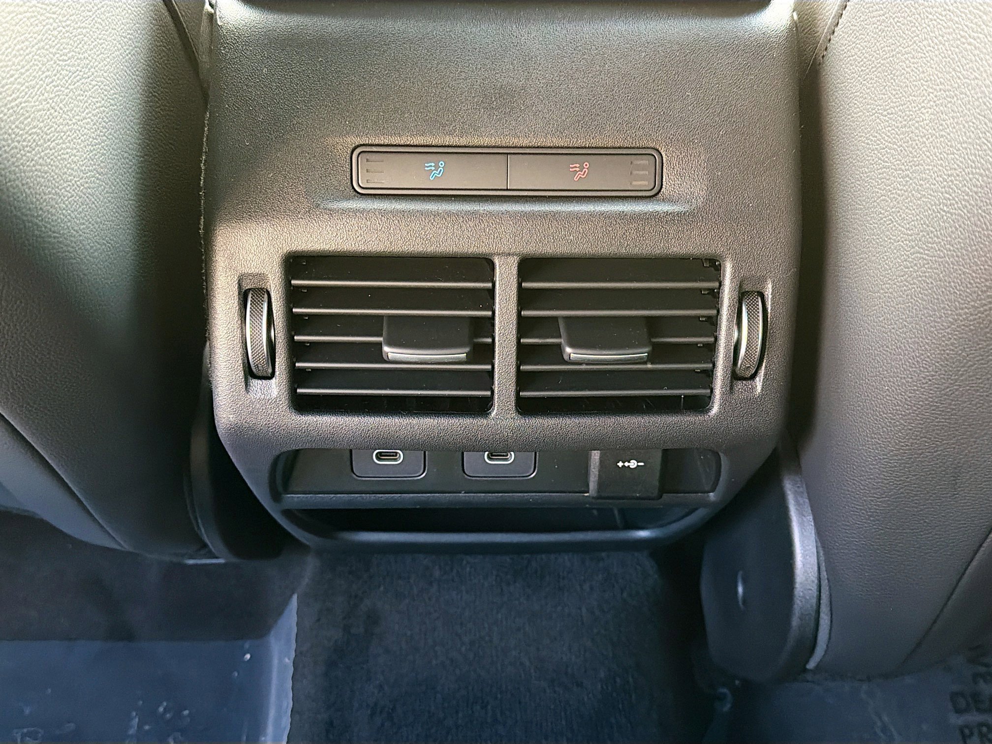 New 2026 Carpathian Grey LAND ROVER  image 19