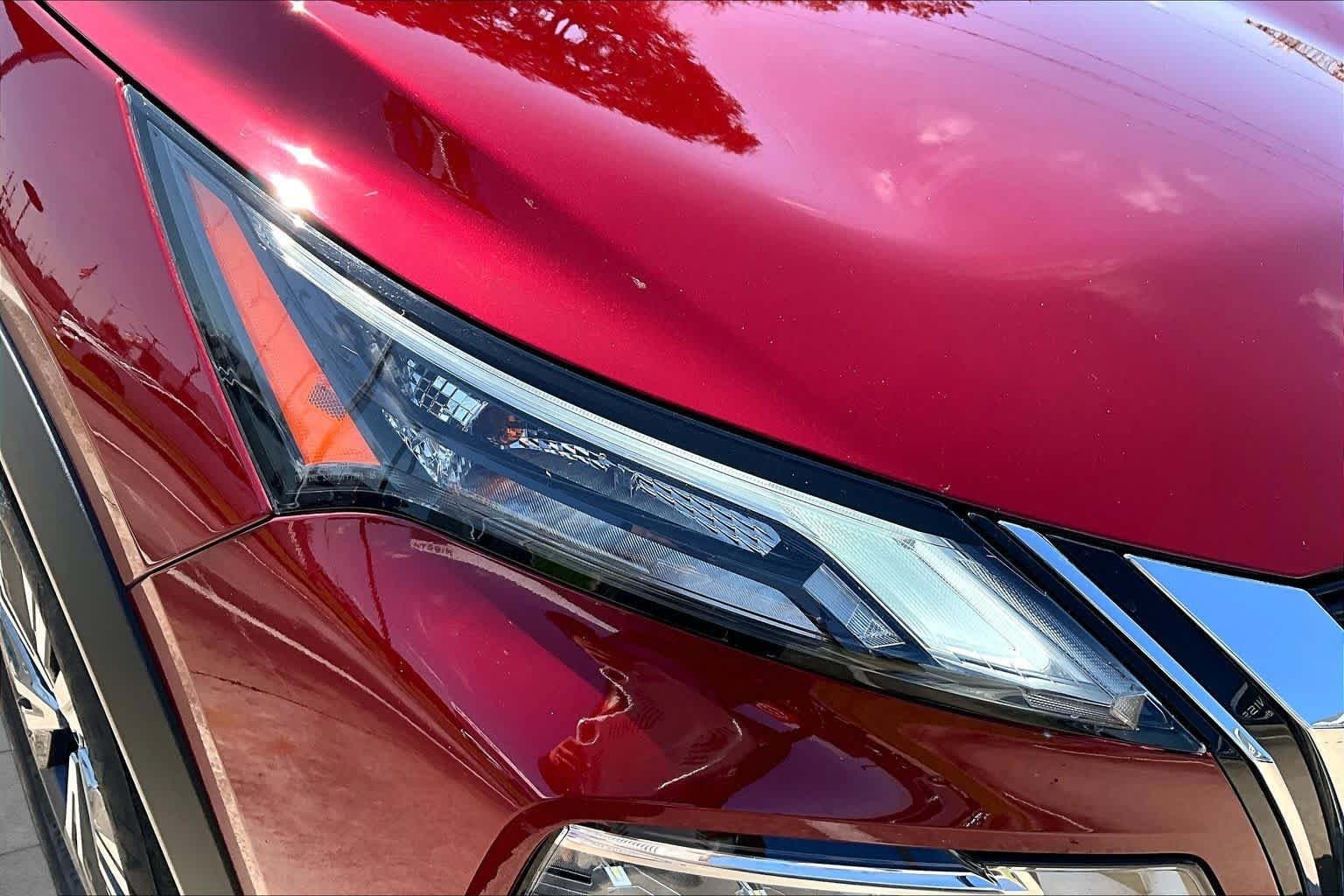 Used 2023 Scarlet Ember Tintcoat Nissan SV image 26