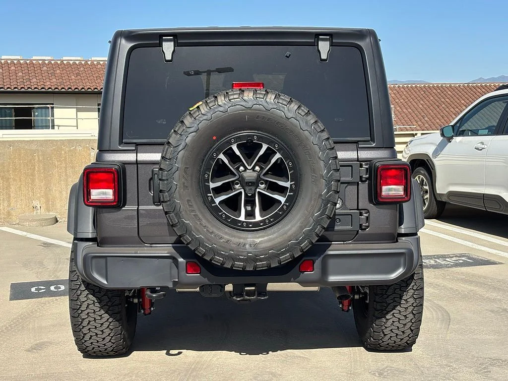 New 2026 Granite Crystal Metallic Clear Coat Jeep 4-Door Willys 4x4 image 5