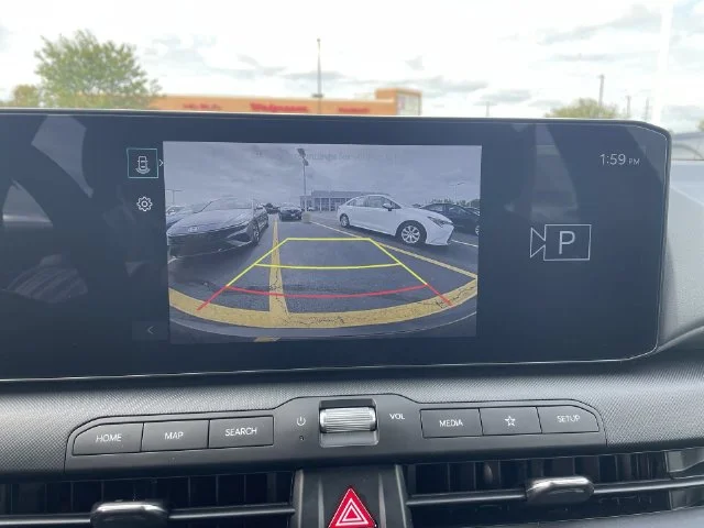 2025 Kia K4 LXS - Photo 23