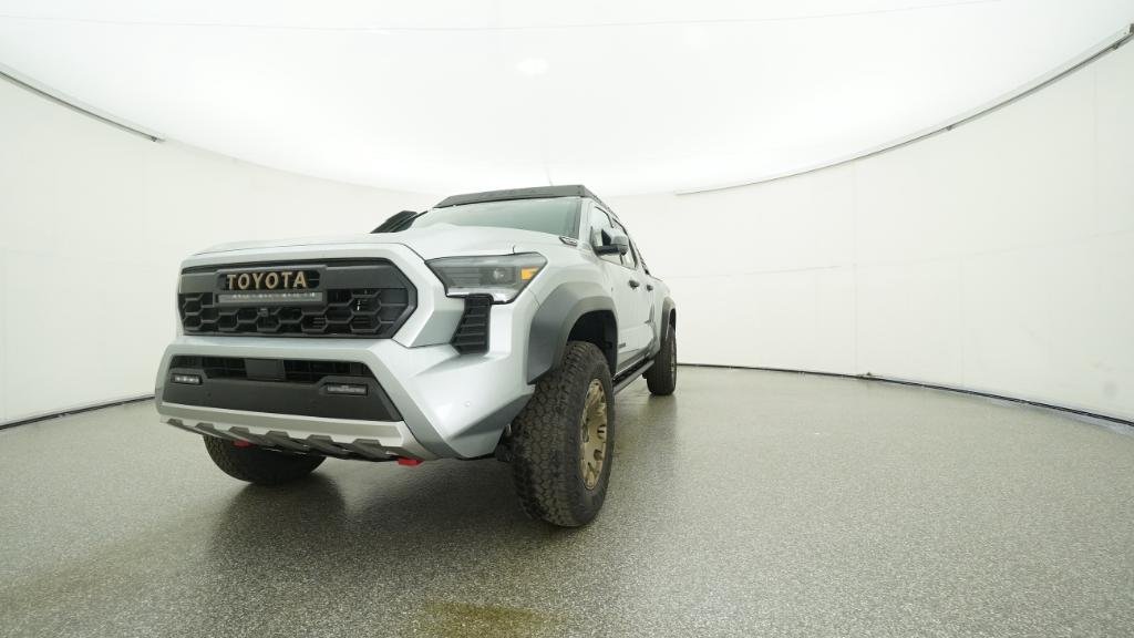 New 2025 Celestial Silver M Toyota Trailhunter image 83
