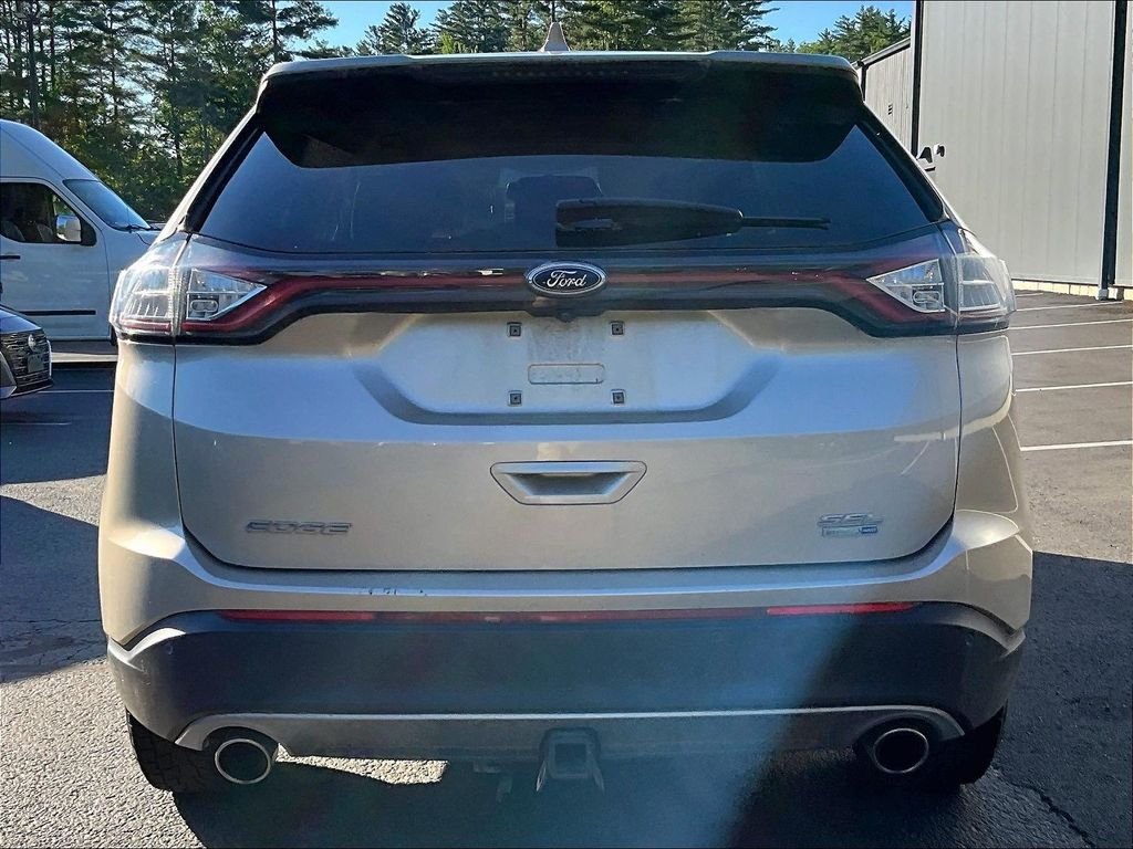 Used 2018 Gold Ford SEL image 5