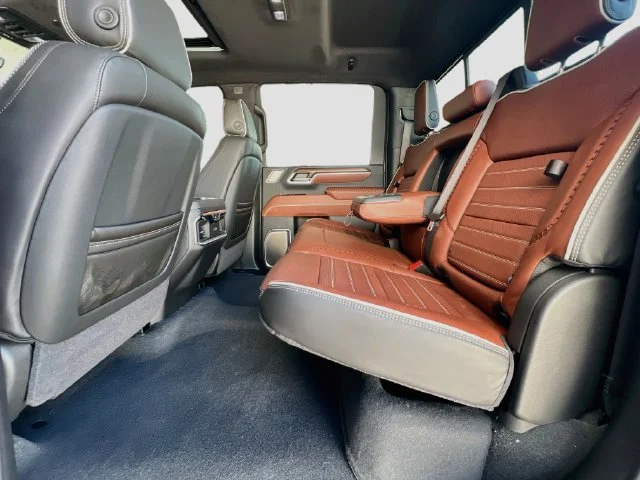 2026 GMC Sierra 2500HD Denali Ultimate - Photo 17