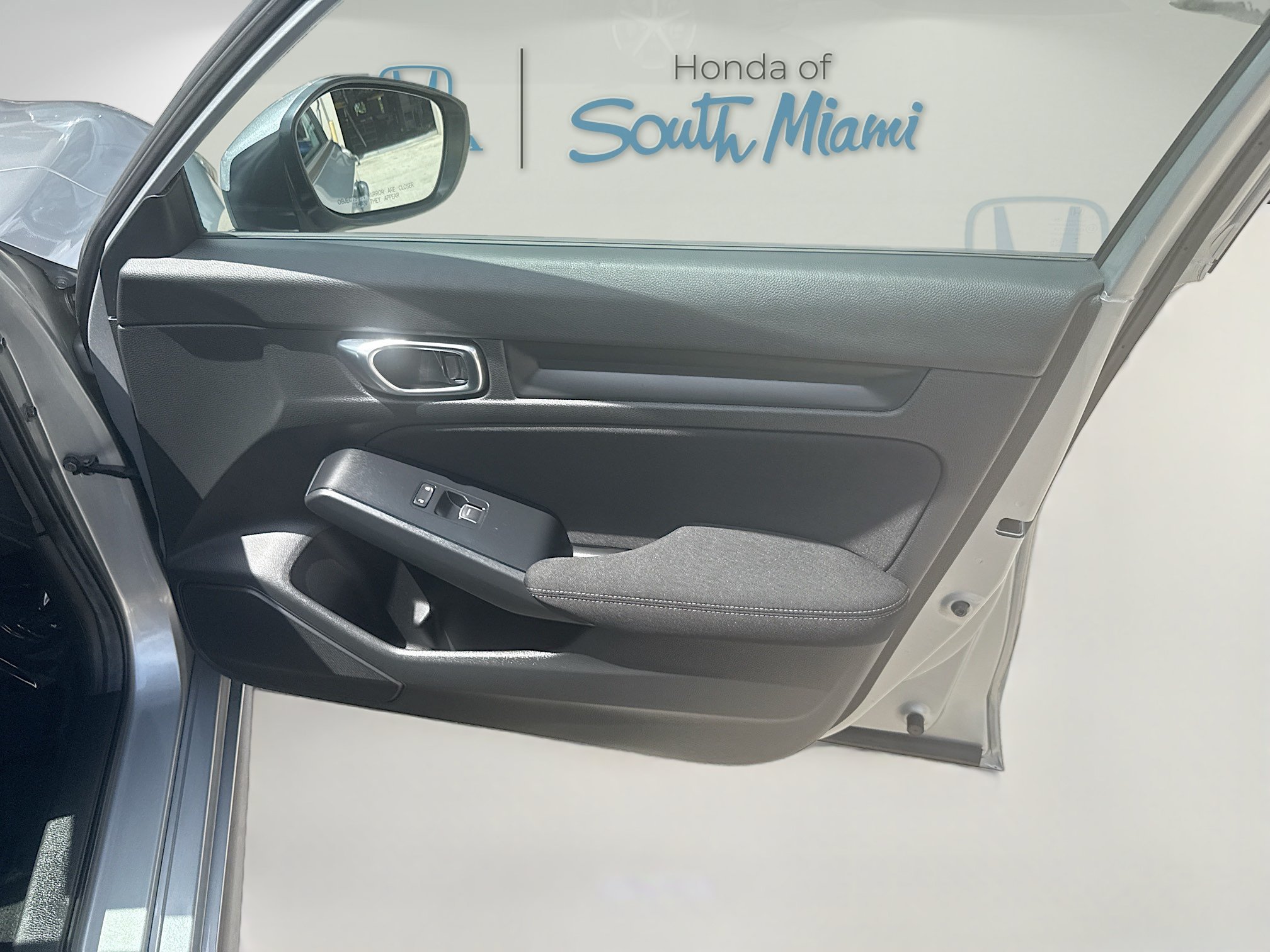 2025 Honda Civic LX - Photo 32