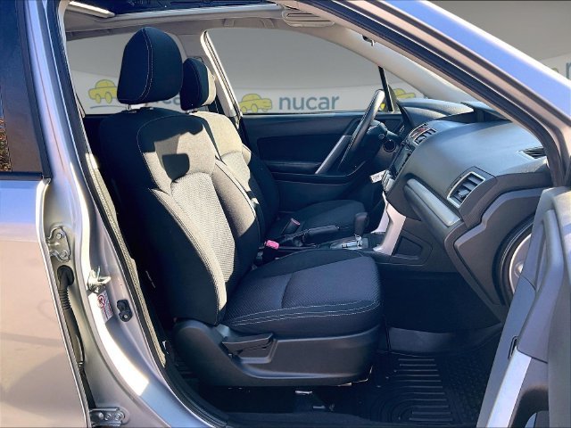 Used 2016 Silver Subaru 2.5i Premium image 7
