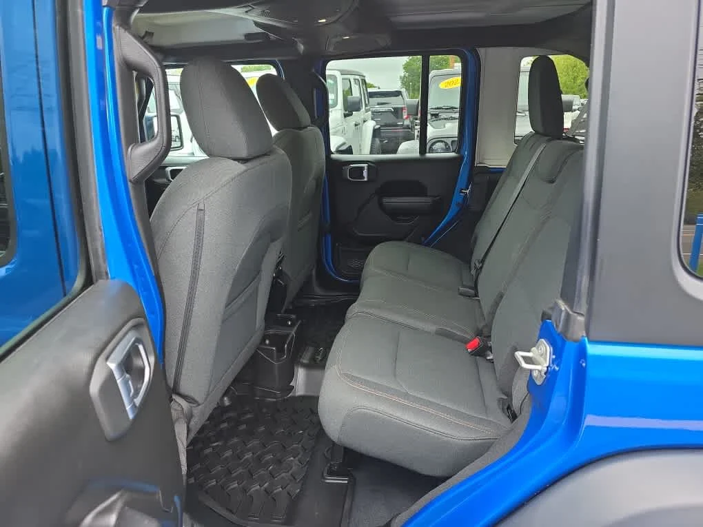 Used 2024 Hydro Blue Pearlcoat Jeep Sport S image 22