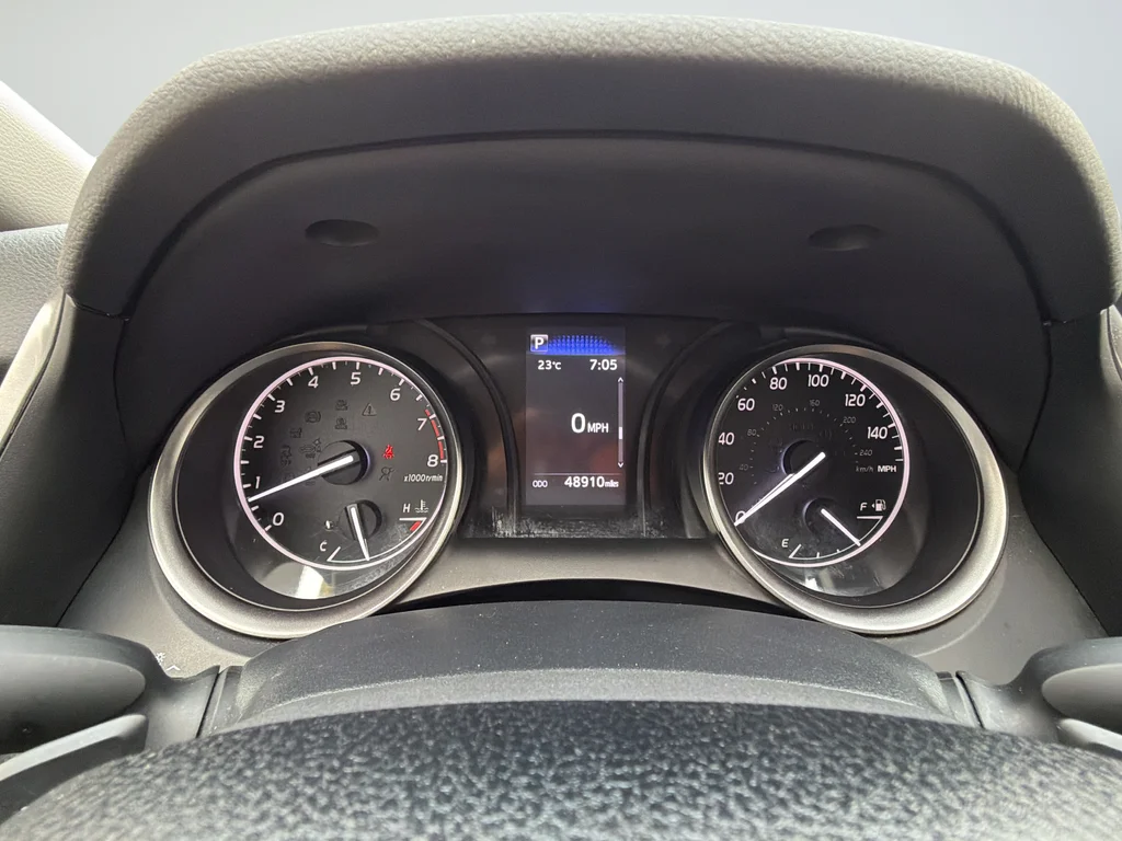Used 2024 White Toyota  image 12