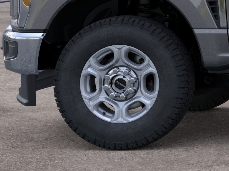 New 2026 Carbonized Gray Metallic Ford F-250® XLT image 31